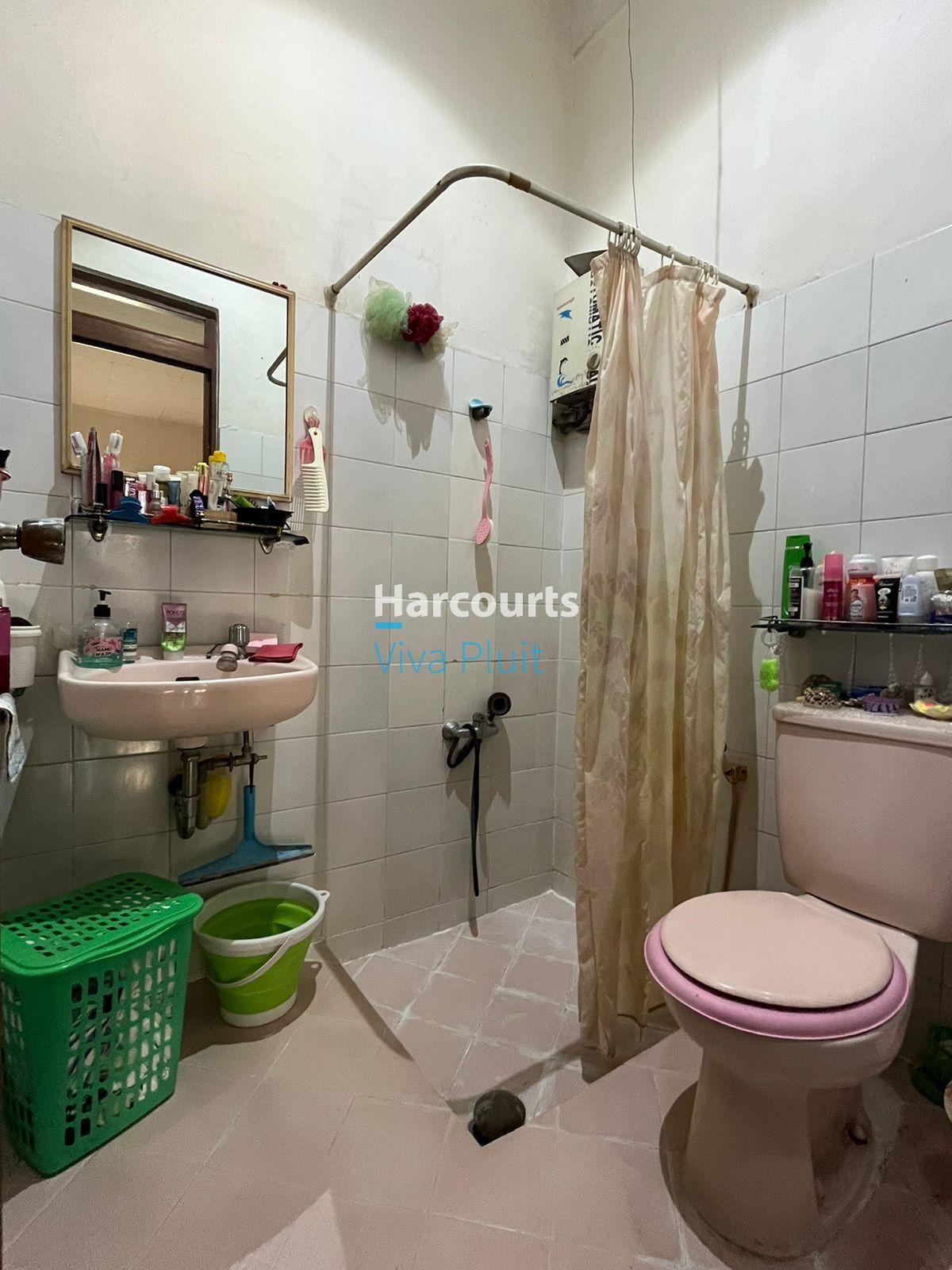 Dijual Rumah Bagus, 2 Lantai Di Tanjung Duren. Nyaman Dan Strategis - Foto 6