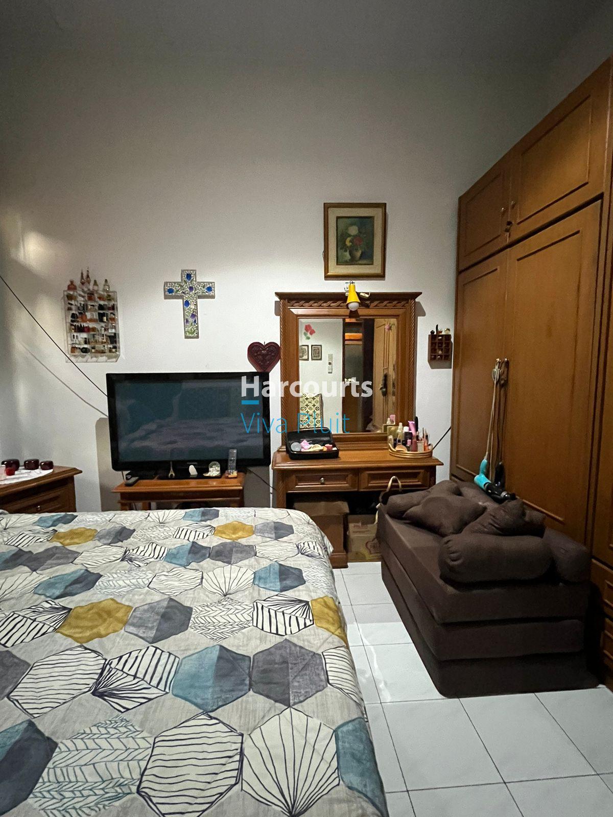 Dijual Rumah Bagus, 2 Lantai Di Tanjung Duren. Nyaman Dan Strategis - Foto 7