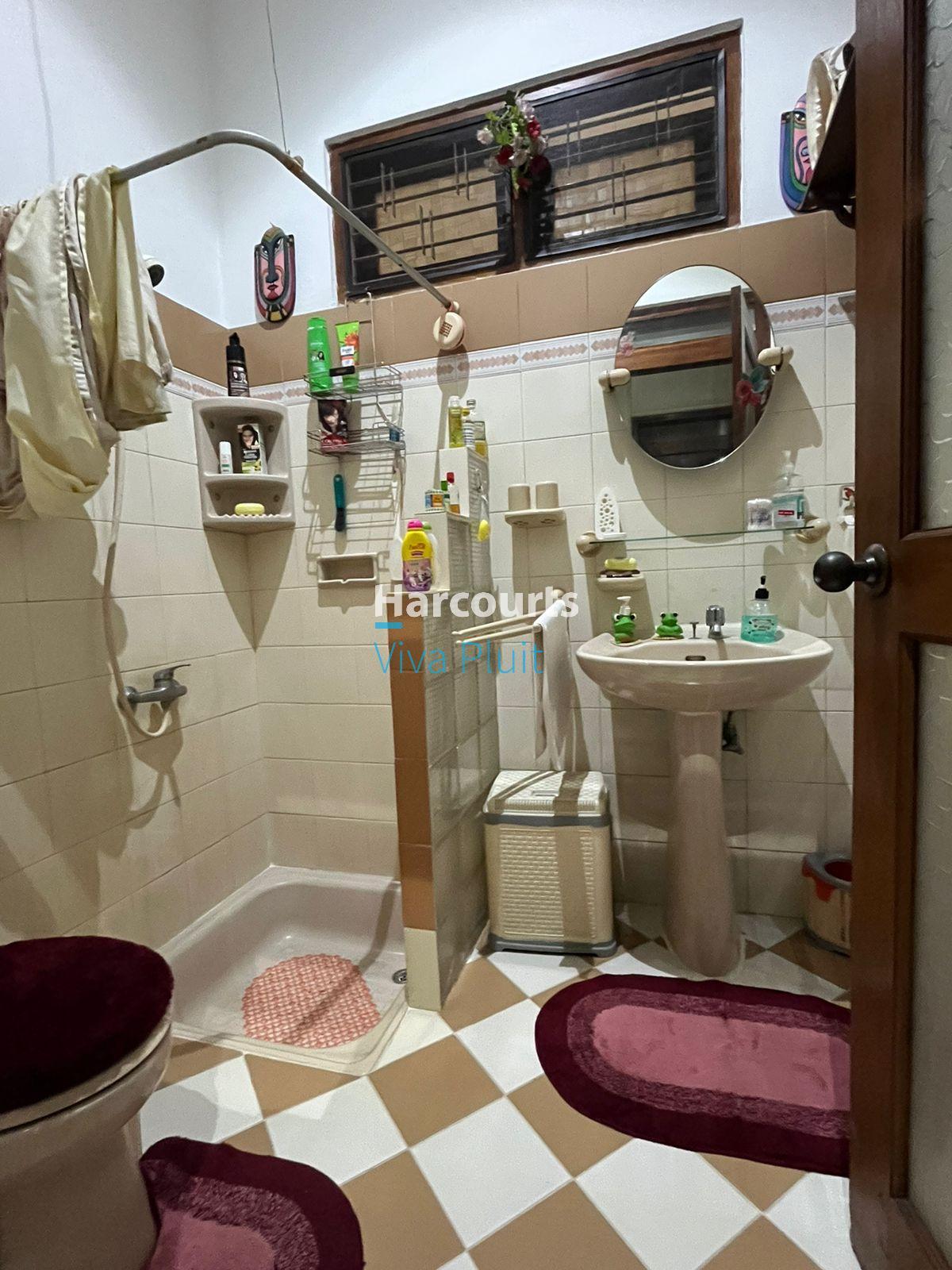 Dijual Rumah Bagus, 2 Lantai Di Tanjung Duren. Nyaman Dan Strategis - Foto 11