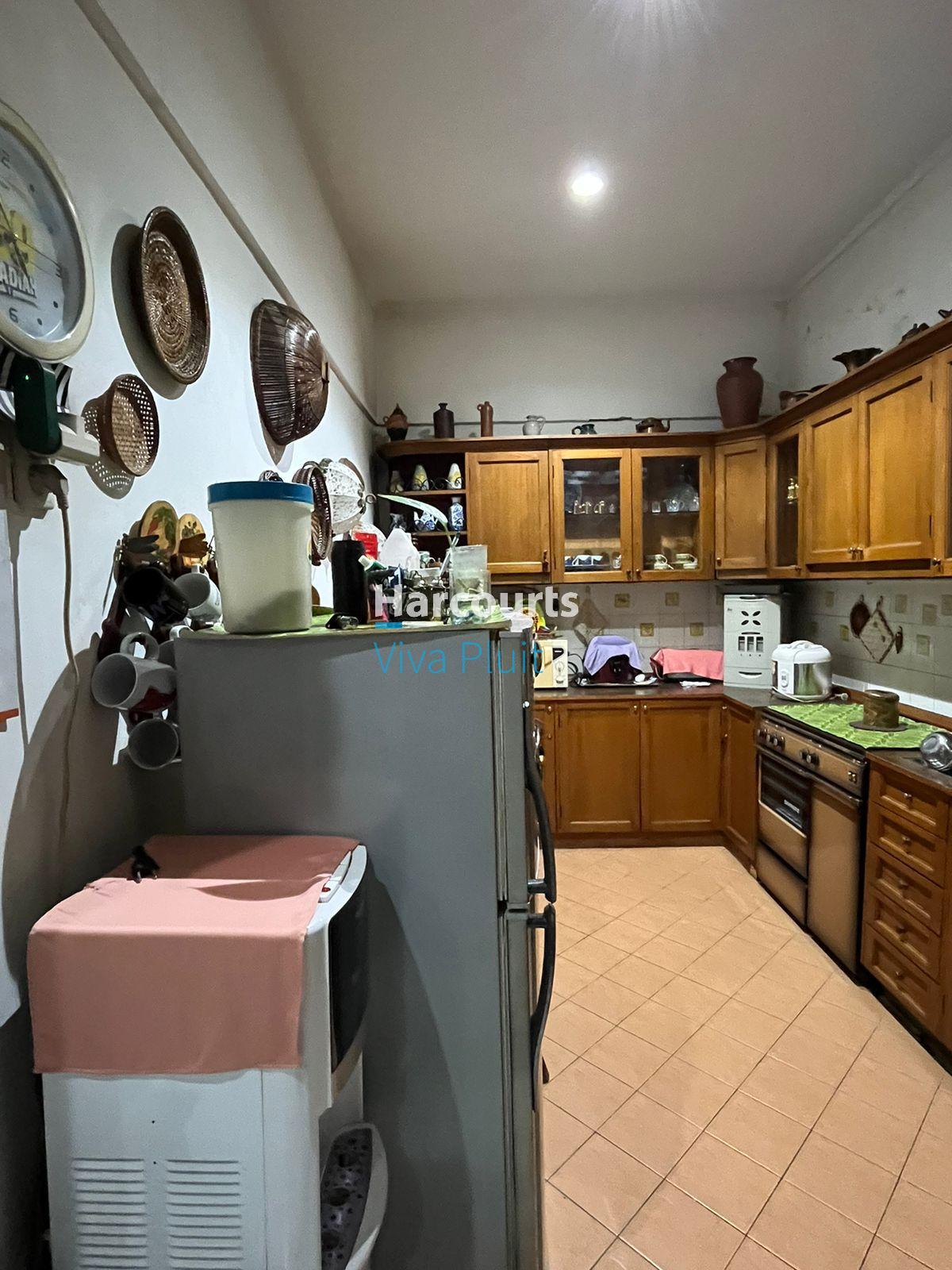 Dijual Rumah Bagus, 2 Lantai Di Tanjung Duren. Nyaman Dan Strategis - Foto 14