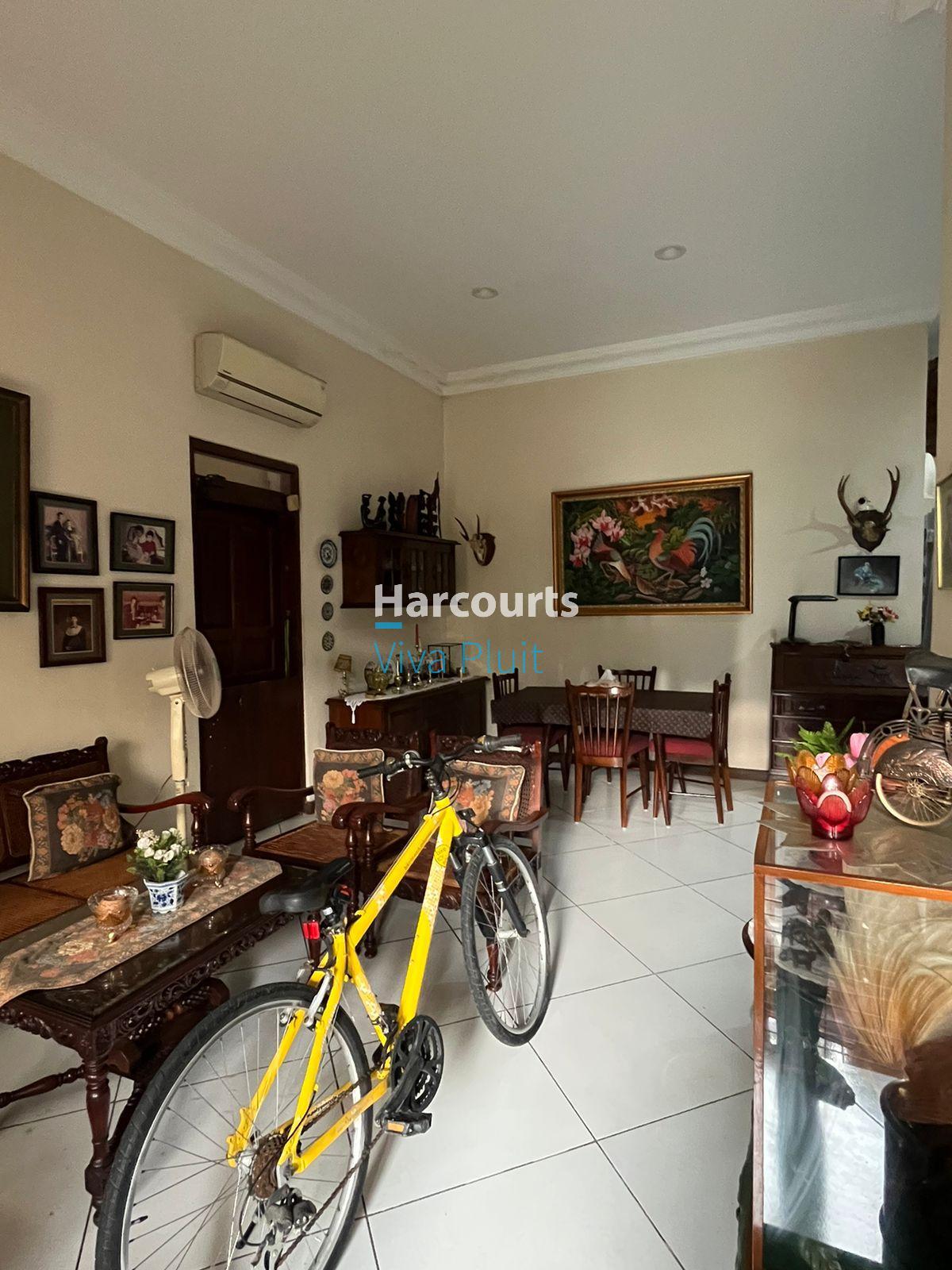 Dijual Rumah Bagus, 2 Lantai Di Tanjung Duren. Nyaman Dan Strategis - Foto 15