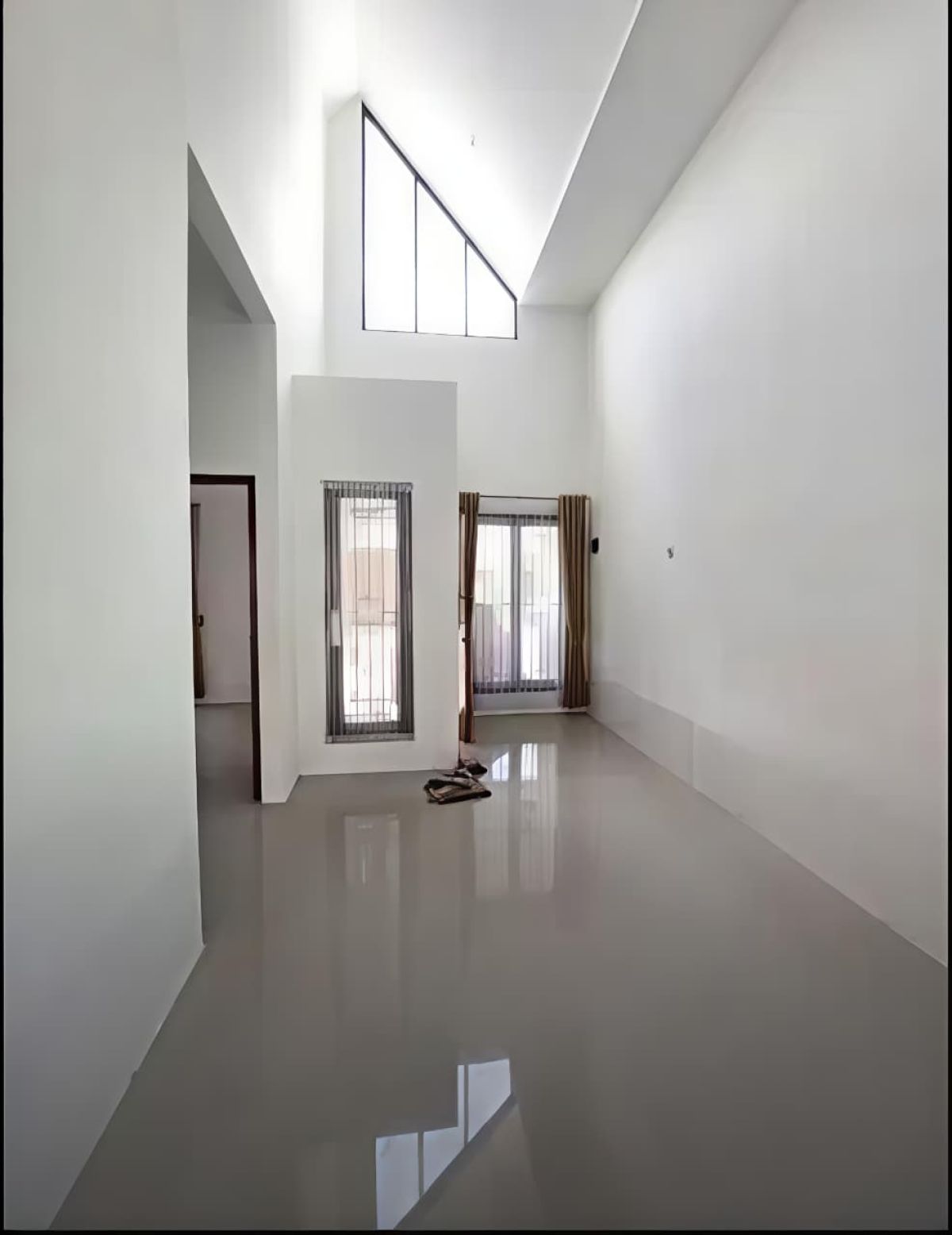 Dijual Rumah Bagus Siap Pakai  Lokasi : Cluster di Blulukan, Colomadu, Solo - Foto 2