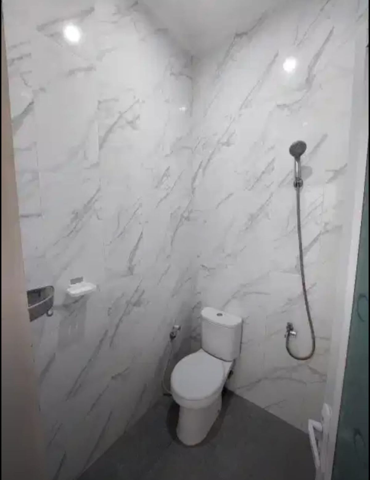 Dijual Rumah Bagus Siap Pakai  Lokasi : Cluster di Blulukan, Colomadu, Solo - Foto 6