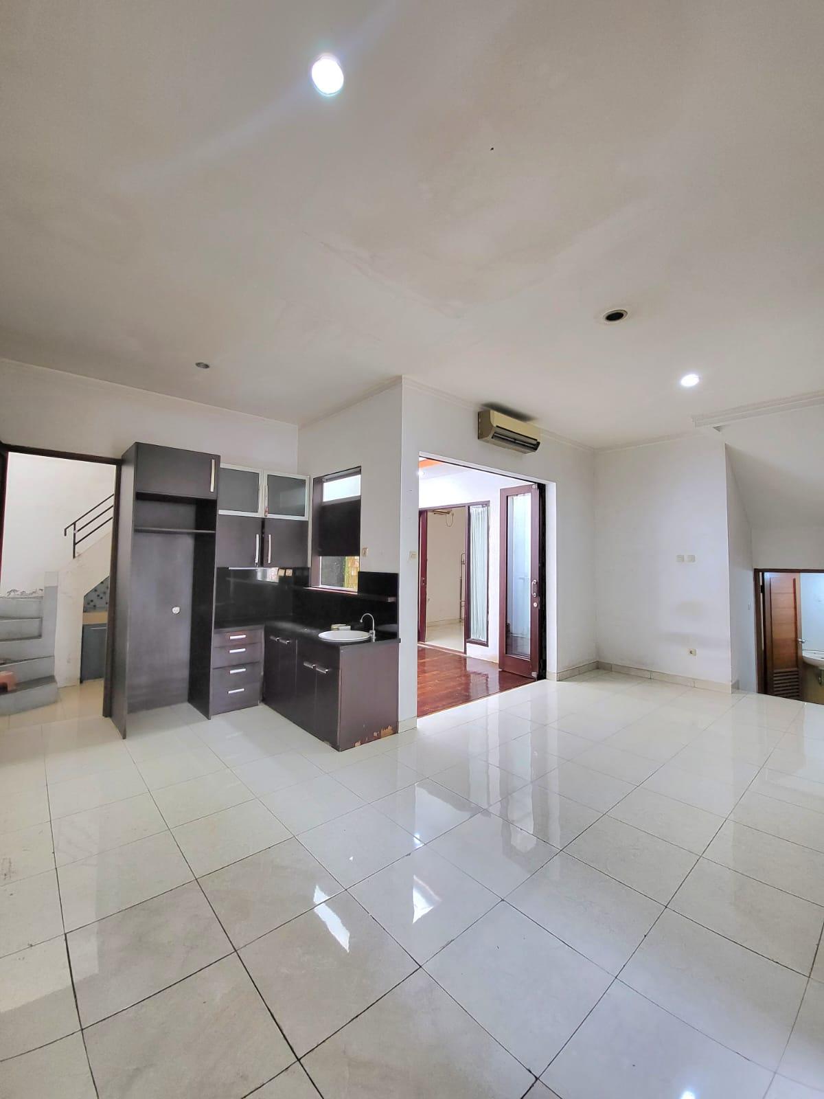 Dijual rumah di Emerald Bintaro sektor 9 Tangerang Selatan - Foto 7