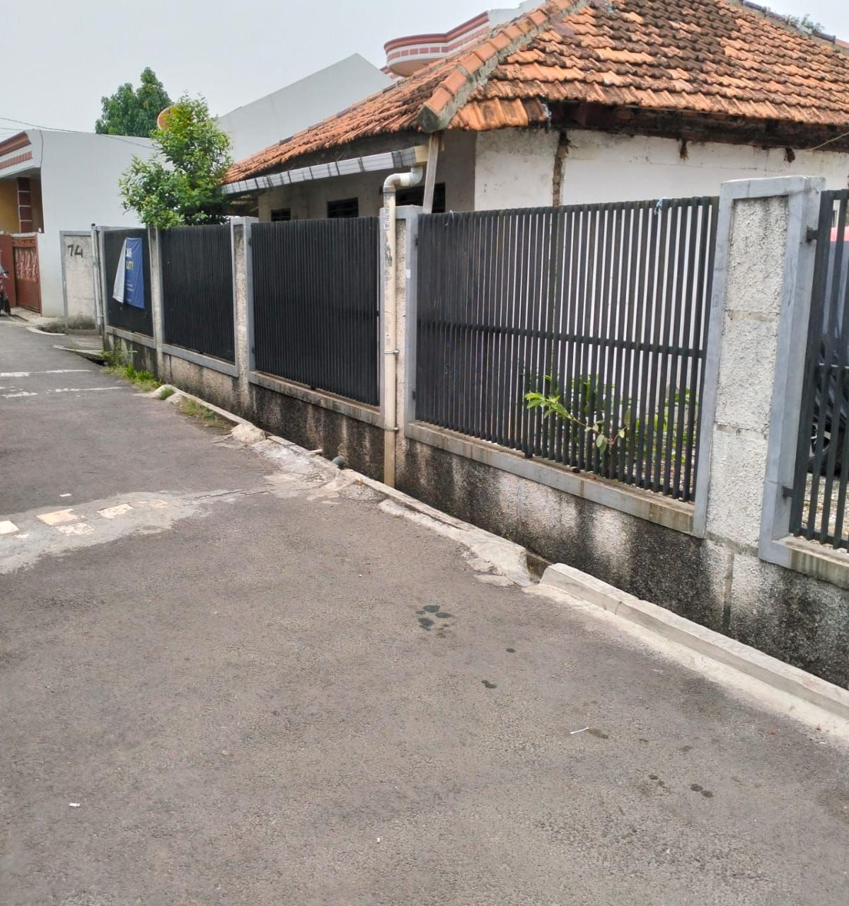 Dijual Rumah dan Kontrakan serta Sewa Lahan Parkir Di kebon Jeruk Jakarta Barat - Foto 6