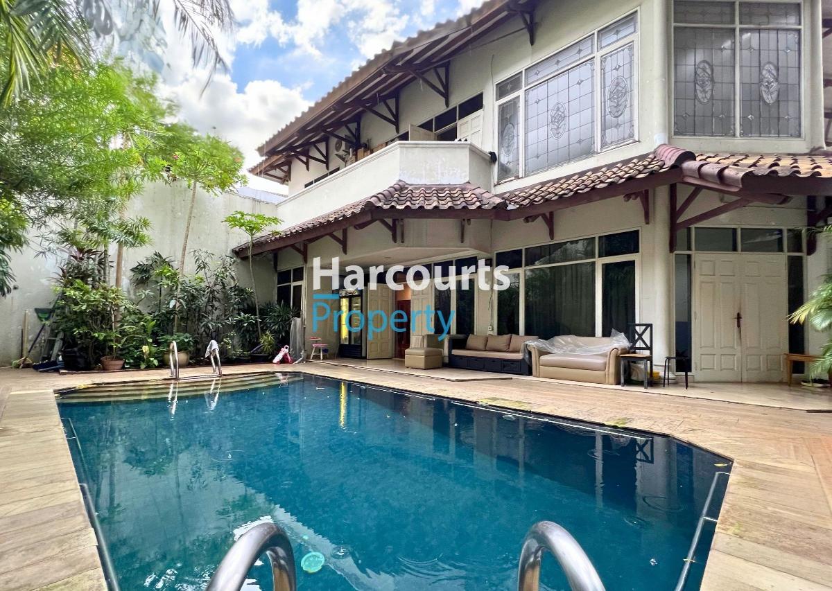 Dijual Rumah Klasik 2 Lantai Terawat Area Prime Senopati Kebayoran Baru - Foto 3