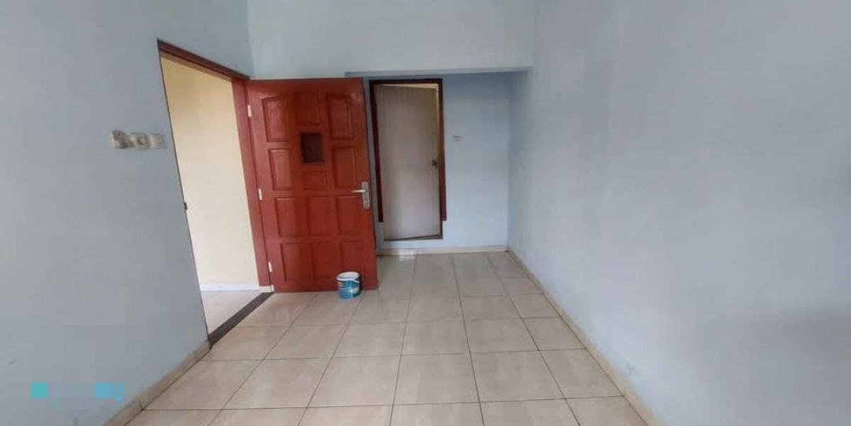 Rumah 2 Lantai Strategis di Bangun Reksa Indah 2 Karang Tengah, Tangerang - Foto 9