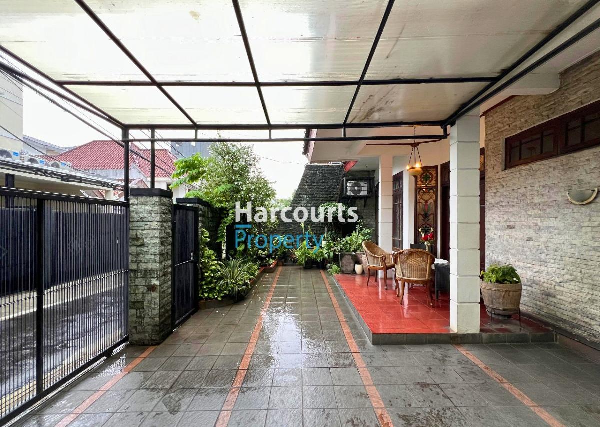 Dijual TURUN HARGA Rumah Klasik Tropis Dekat Area Senopati Kebayoran Baru - Foto 8