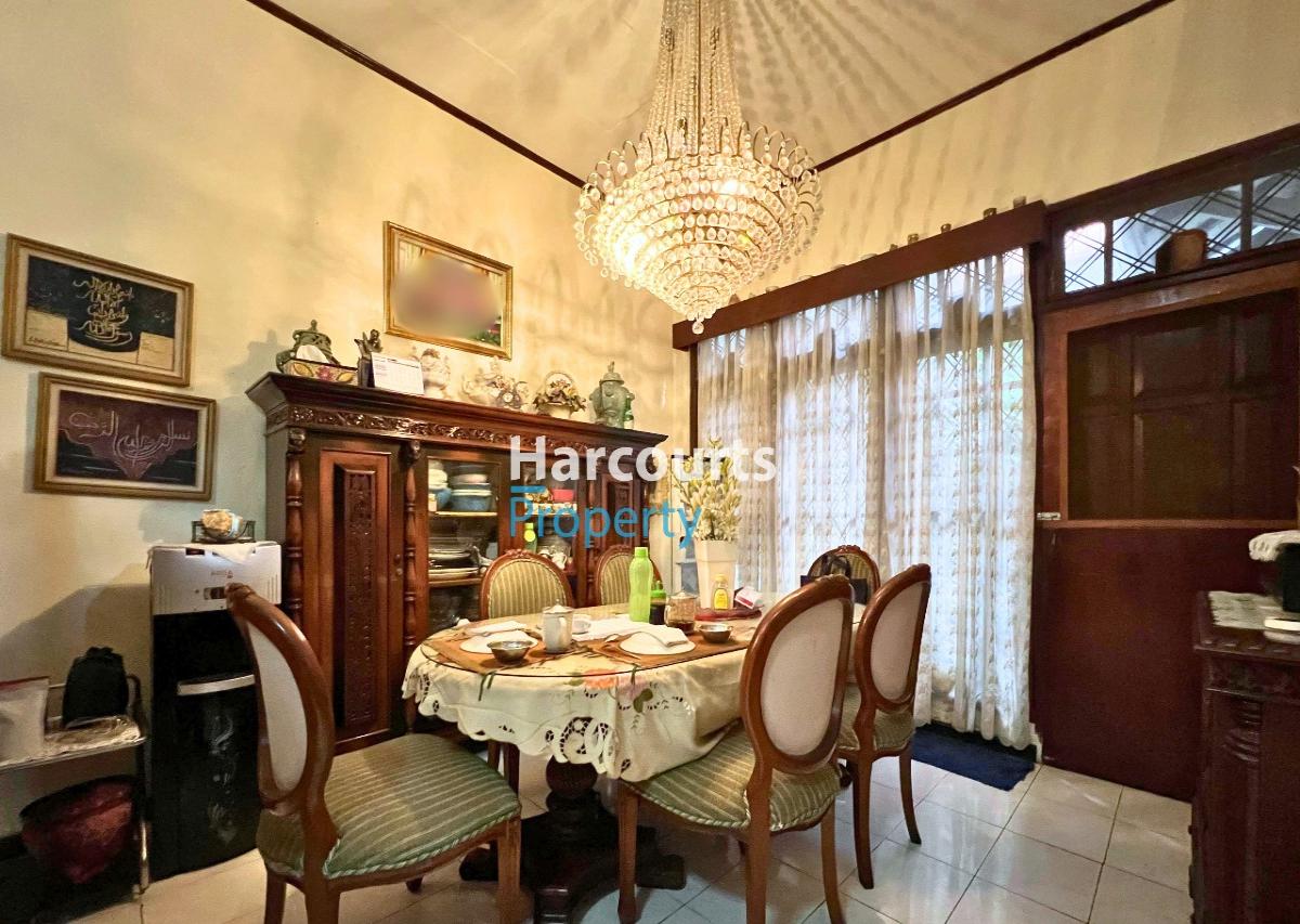 Dijual TURUN HARGA Rumah Klasik Tropis Dekat Area Senopati Kebayoran Baru - Foto 9