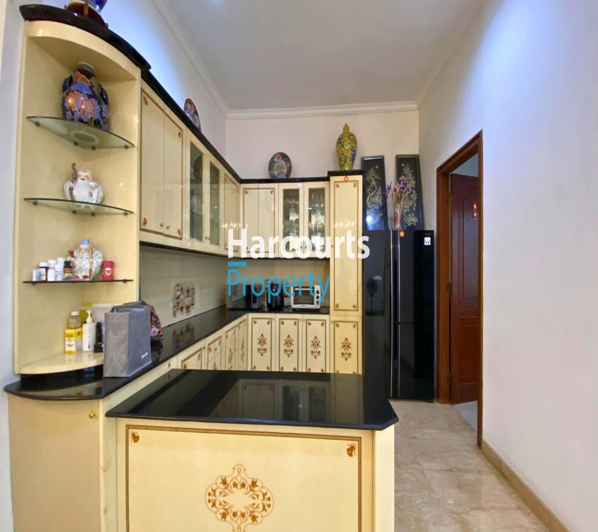 Kebayoran Baru Area Turun Harga Rumah Mediteranian Klasik 2 Lantai di Wijaya, Jakarta Selatan - Foto 3