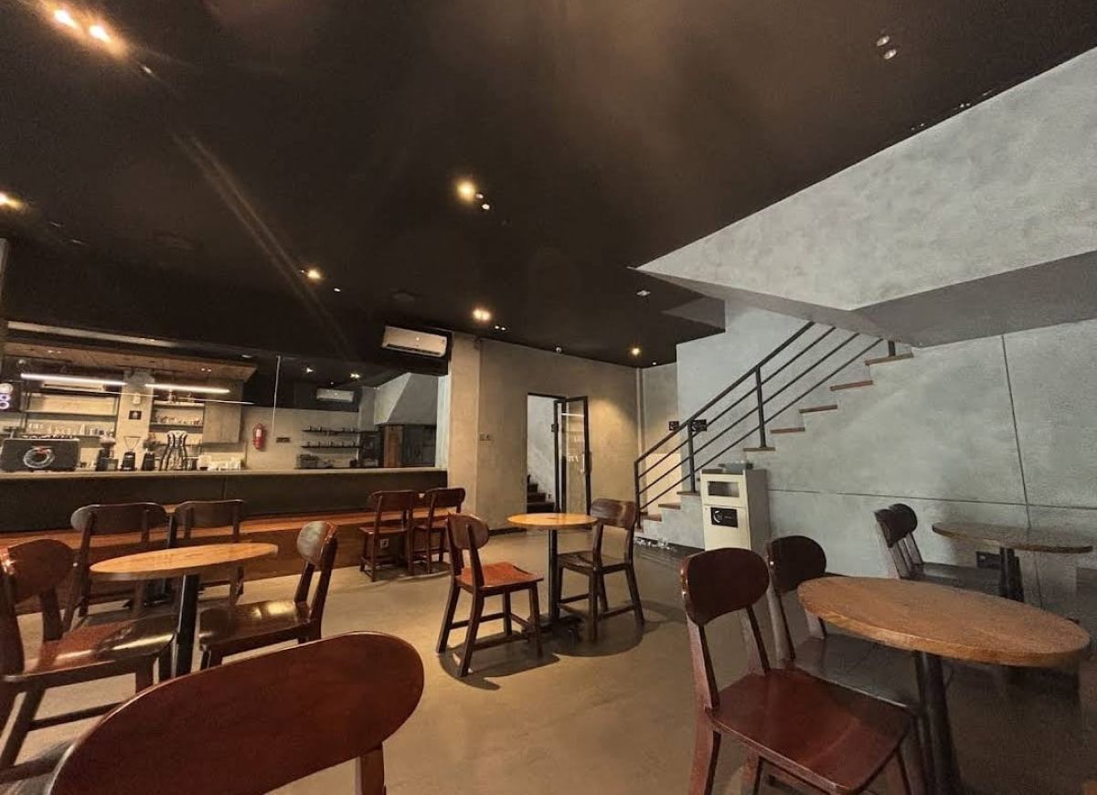 Dijual Ruko Super Strategis 3 Lantai, di Dekat Kampus UNS Solo - Foto 4