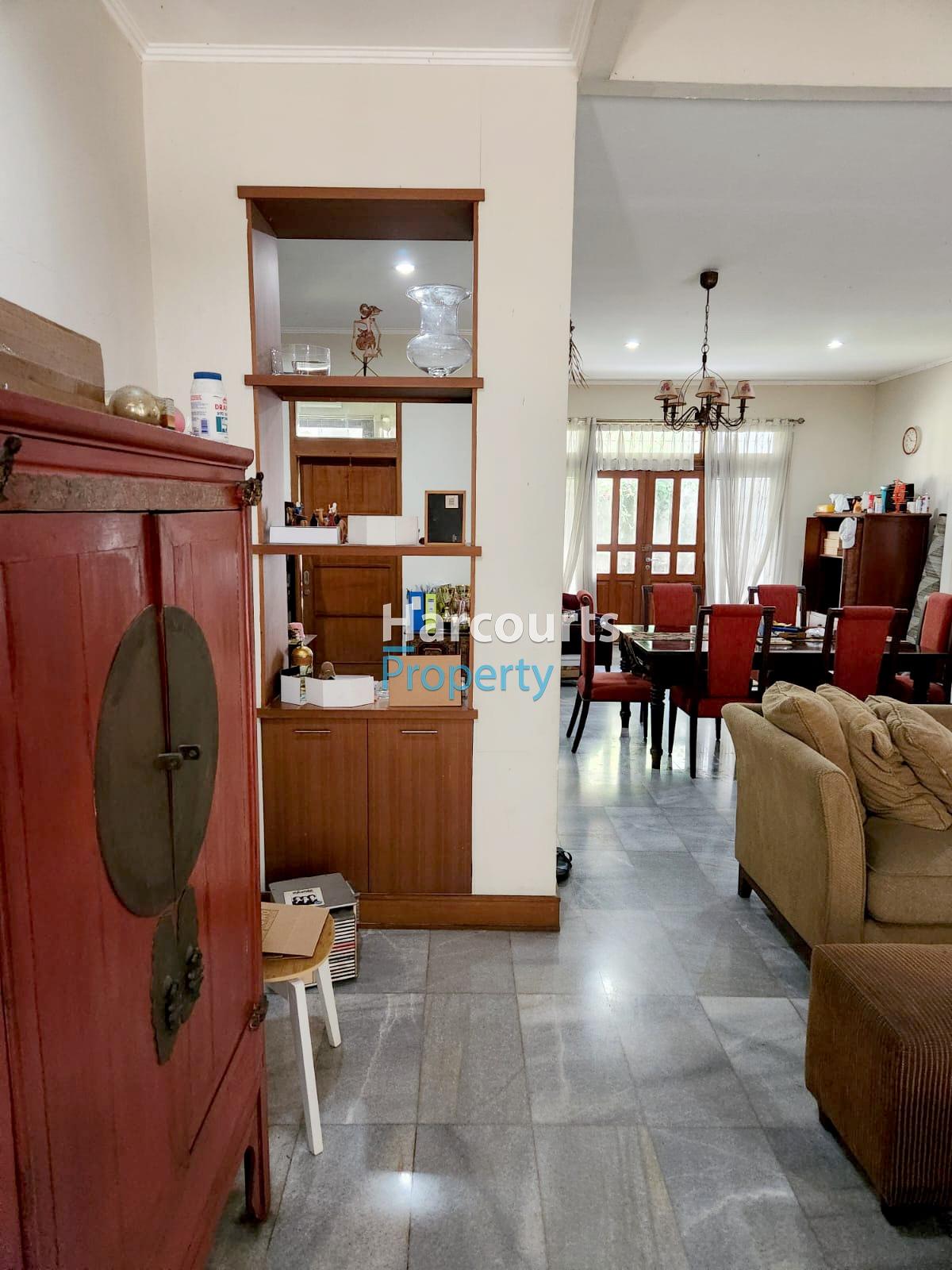 Dijual Rumah Klasik Hook Area Jl. Senjaya Selong Kebayoran Baru