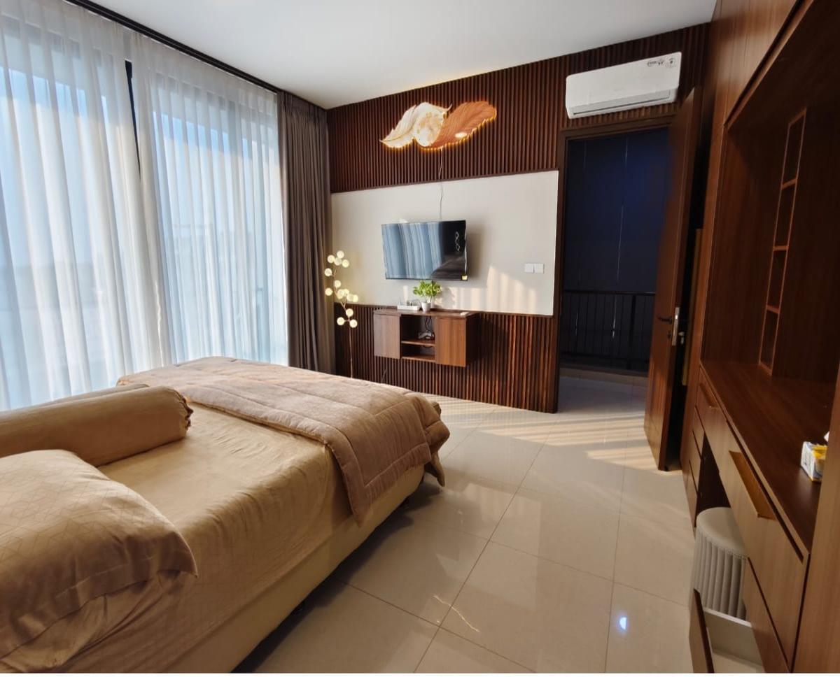 Dijual Rumah Full Furnished Modern di Pinewood Boulevard Summarecon Bogor – Nyaman, Asri, dan Strategis - Foto 3