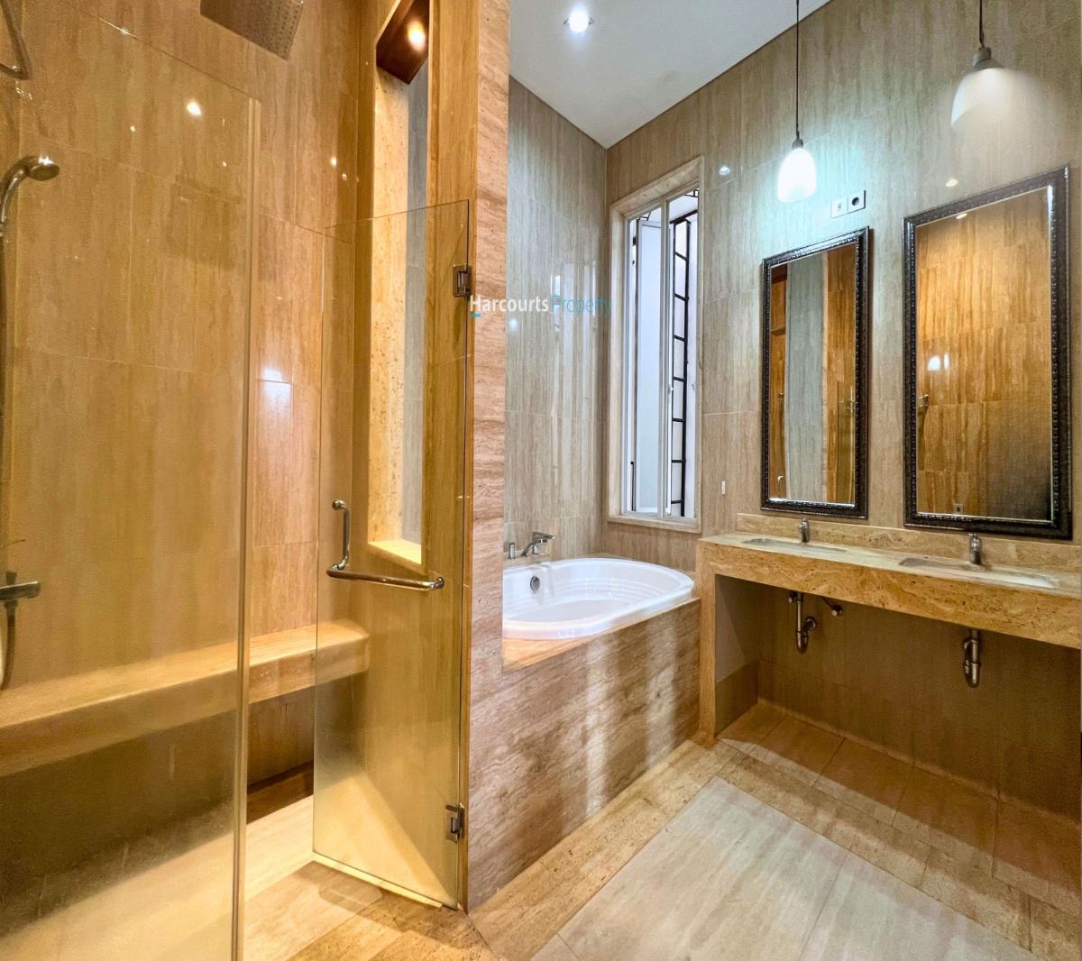 Pondok Indah Area, Disewakan Rumah Mewah Modern Ethinc dekat JIS Terogong, Jakarta Selatan - Foto 9