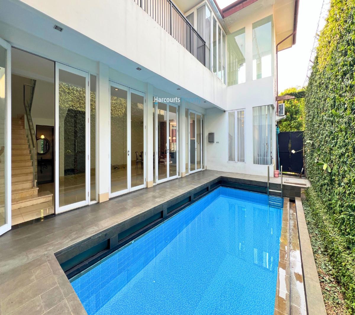 Pondok Indah Area, Disewakan Rumah Mewah Modern Ethinc dekat JIS Terogong, Jakarta Selatan - Foto 10