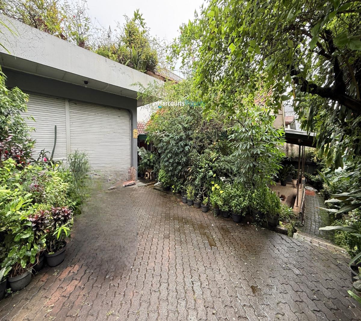 Rumah Klasik bisa Dibangun Ulang Cocok Untukumah Kos-Kosan Lokasi Strategis Dekat Stasiun MRT - Foto 2