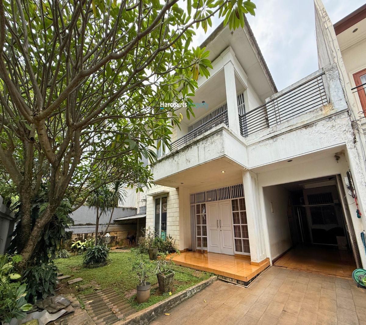 Dijual Rumah Hunian 2 Lantai Kawasan Elite di Kencana Indah, Jakarta Selatan