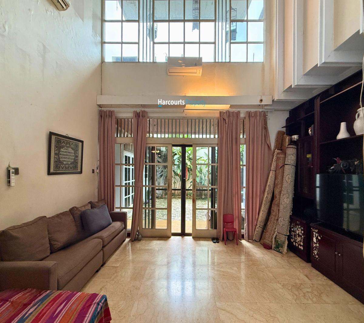 Dijual Rumah Hunian 2 Lantai Kawasan Elite di Kencana Indah, Jakarta Selatan - Foto 5