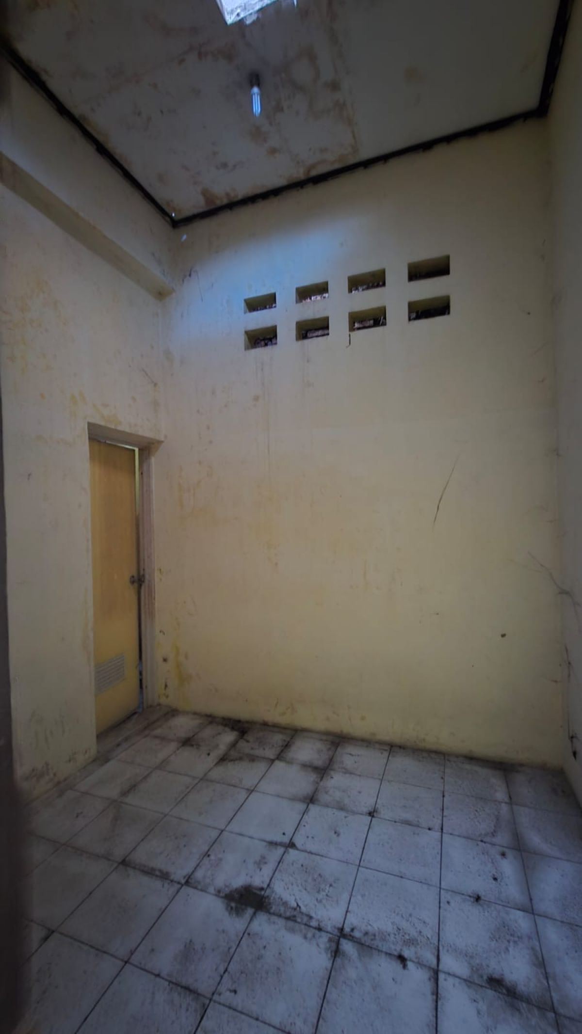 Disewakan Ruang Usaha Perlu Renovasi Siap Pakai, Dekat Solo Safari dan Kampus Uns Jebres Solo - Foto 3