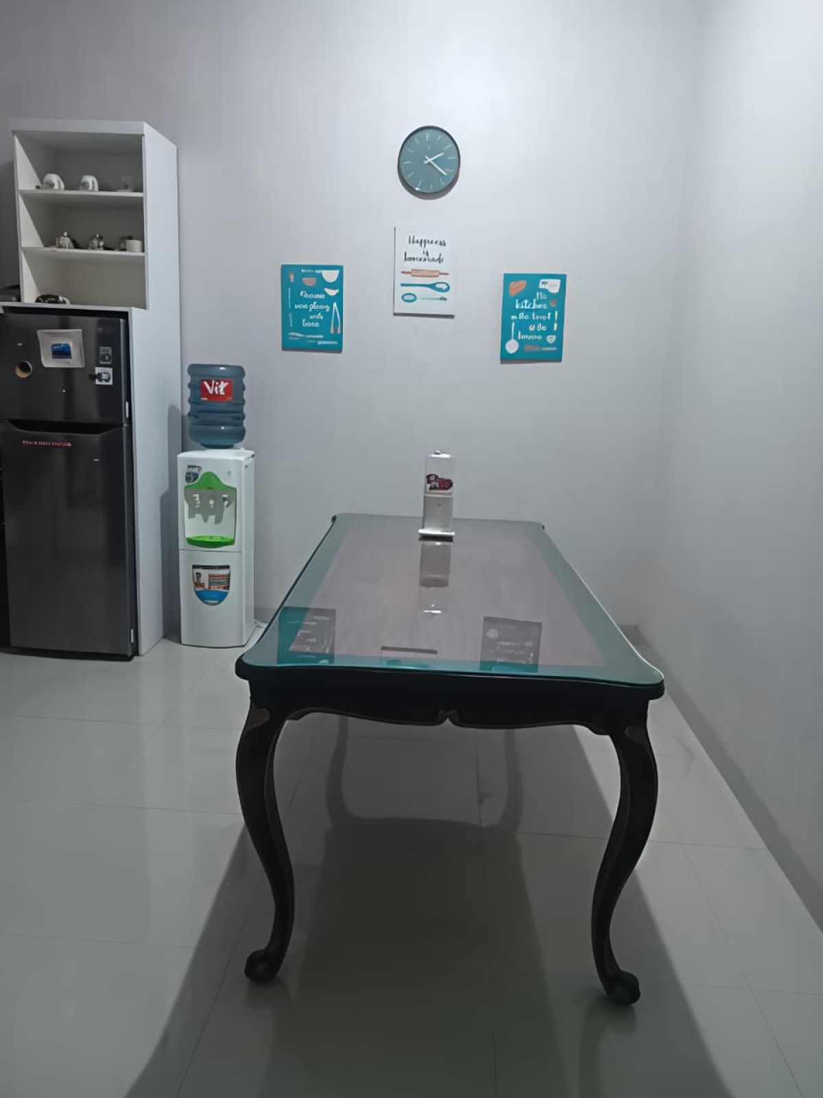 Disewakan Rumah Bagus 2 Lantai  ( Full Furnished )  Lokasi : Cluster Elite di Gentan, Solo - Foto 4