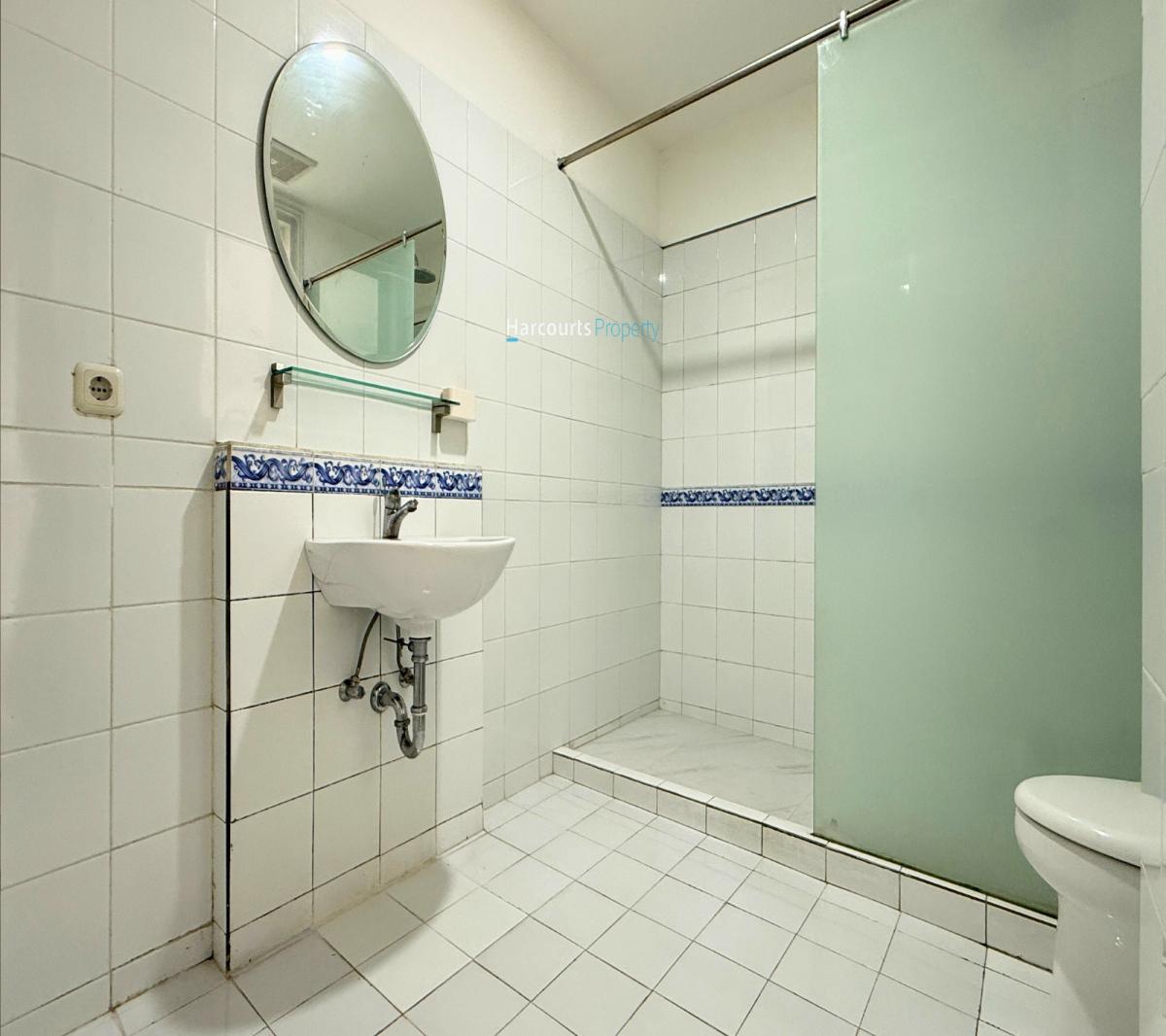 Disewakan Rumah Klasik Lokasi Strategis 5 menit dari Senayan City Area, Di Kebayoran Baru - Foto 12