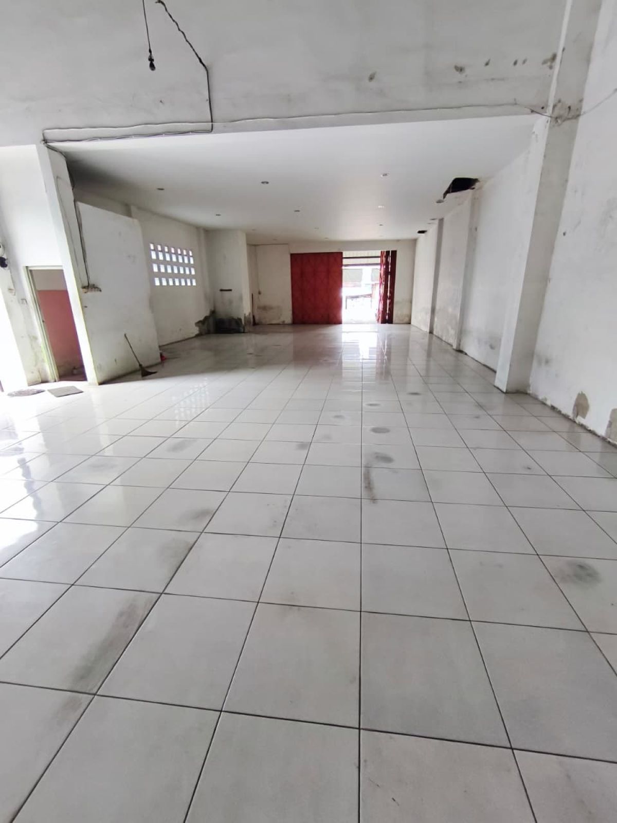 Disewakan Ruko, Lokasi di Kadipiro solo - Foto 3