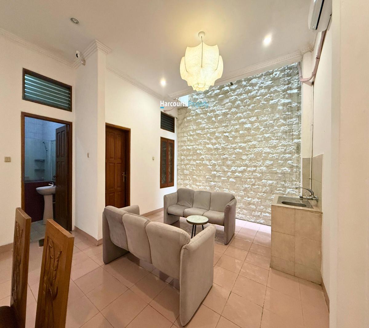 Disewakan Rumah Klasik Bagus dan Terawat Kawasan Elite Lokasi Strategis di Alam Segar, Pondok Indah - Foto 15