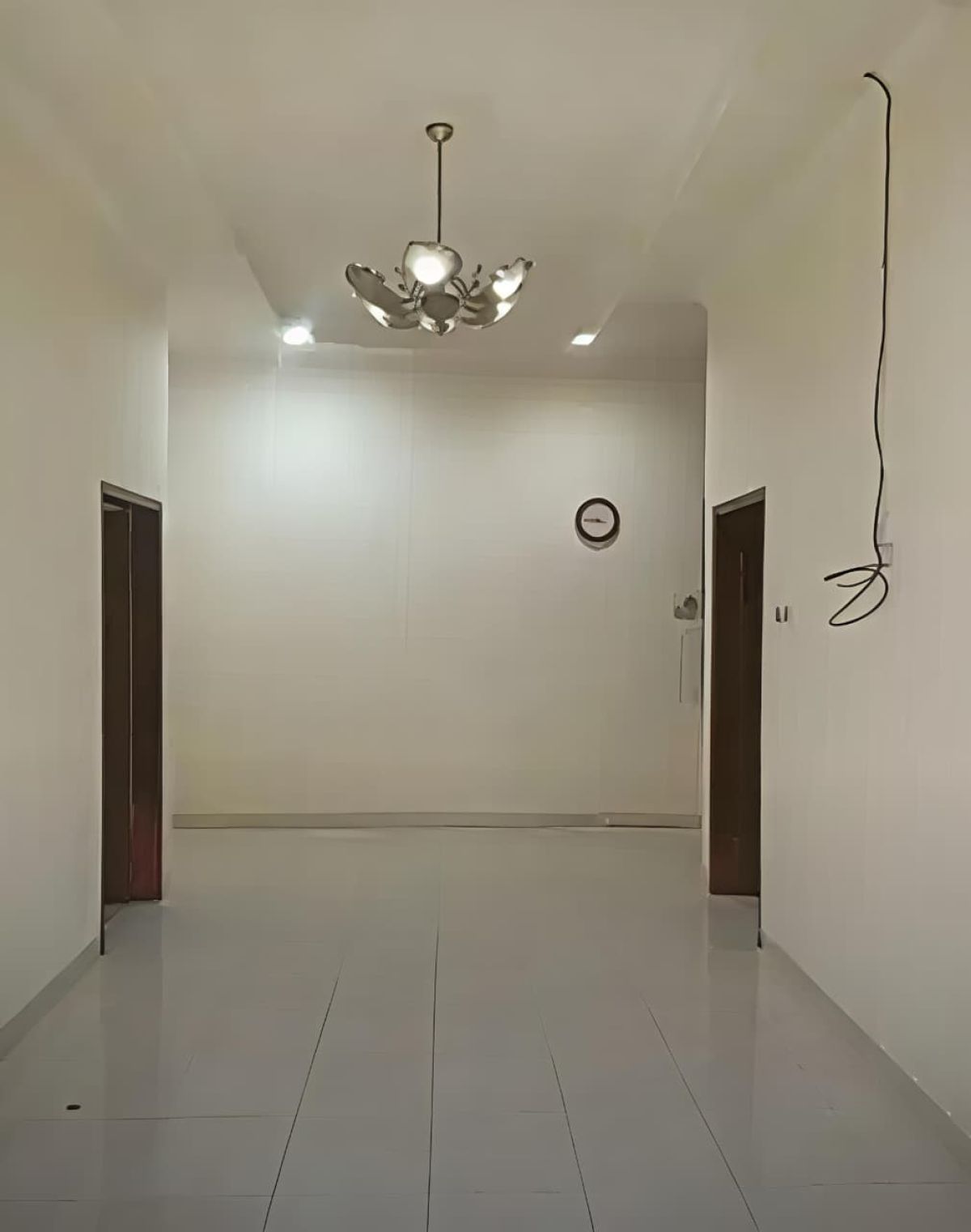 Disewakan Rumah Siap Pakai, Lokasi : Perumahan di Colomadu, Solo - Foto 3