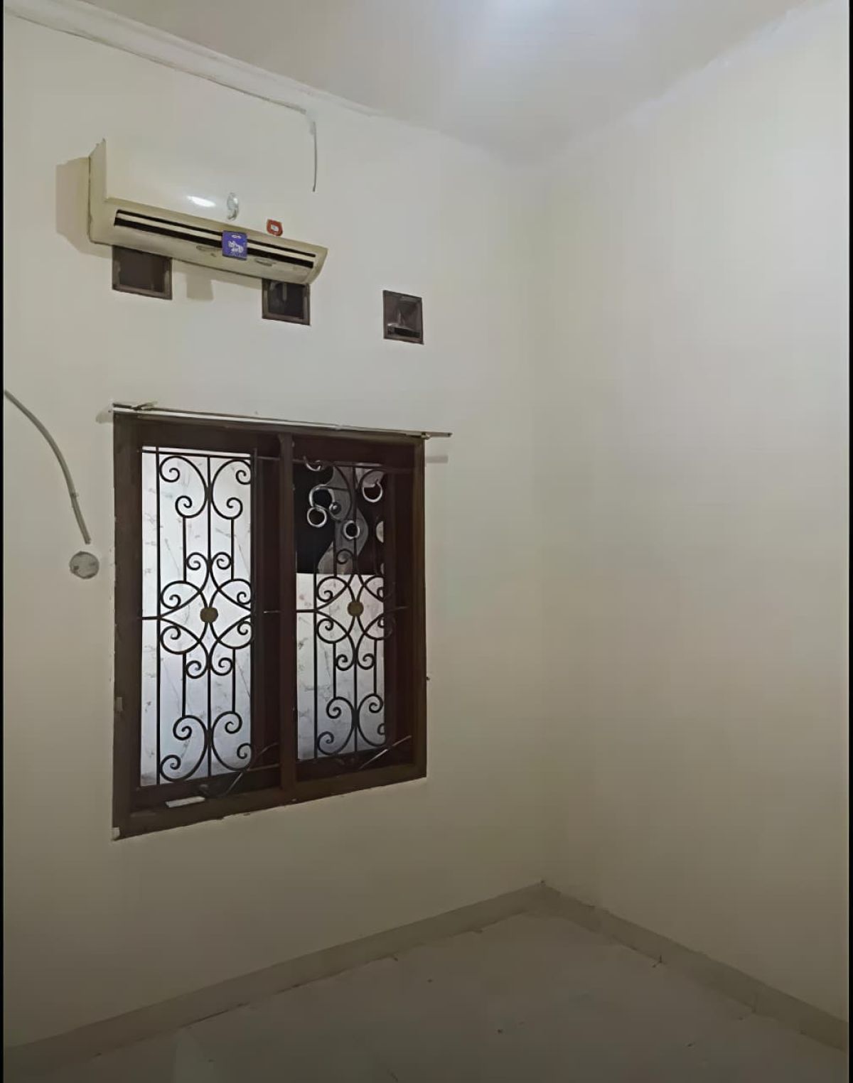 Disewakan Rumah Siap Pakai, Lokasi : Perumahan di Colomadu, Solo - Foto 4