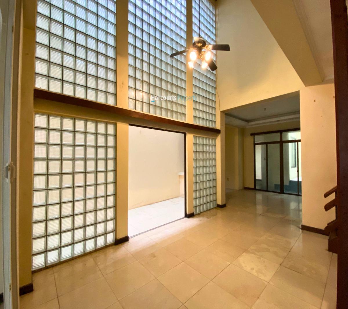 Disewakan Rumah Klasik Bisa untuk Kantor Area Jl. Mendawai Kebayoran Baru - Foto 5