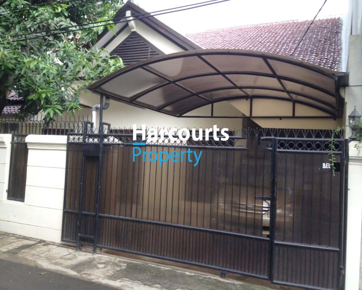 Disewakan Rumah Klasik Bisa untuk Hunian atau Silent Office Area Jl. Ciniru Kebayoran Baru