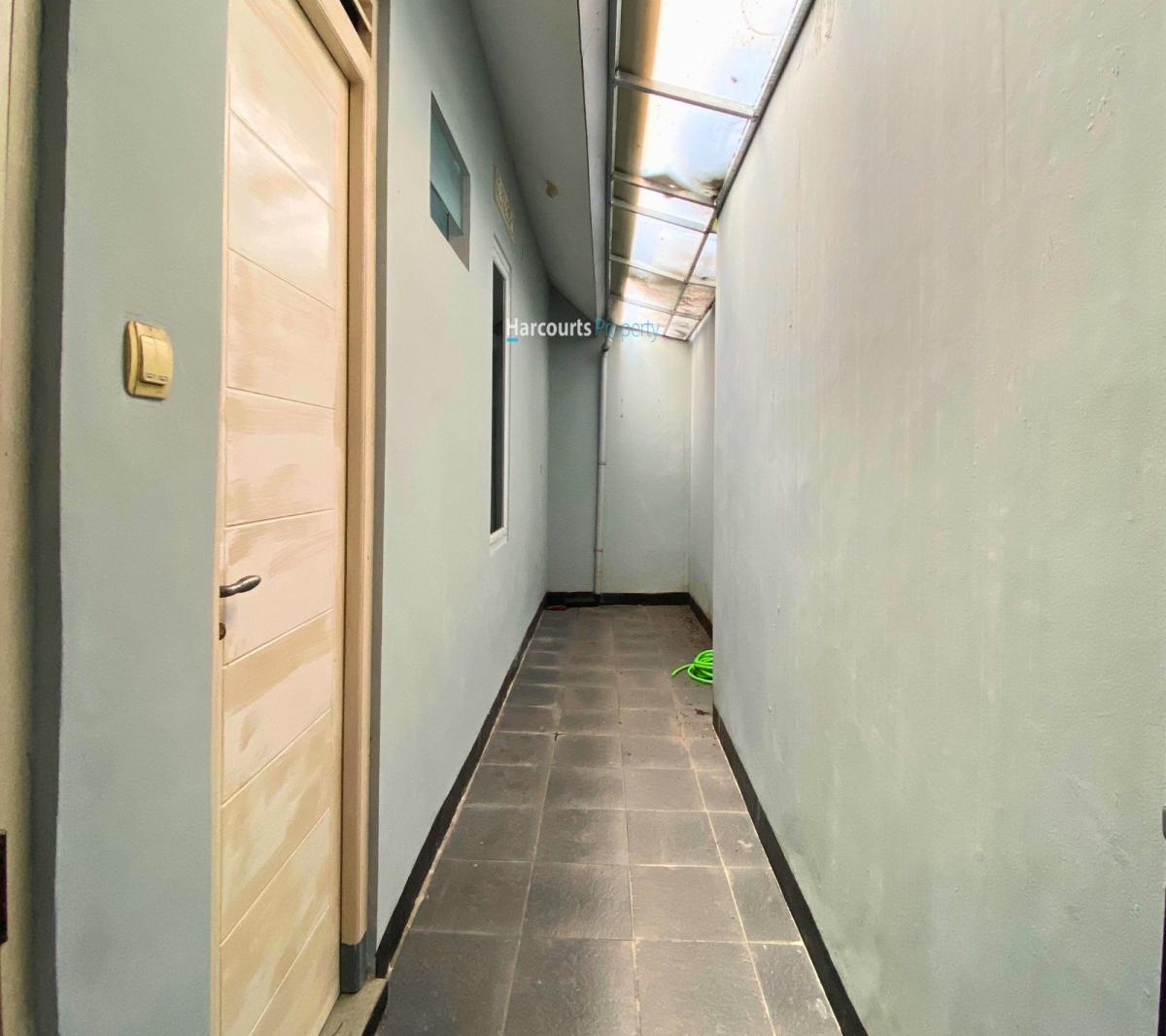 Disewakan Rumah Klasik Minimalis Terawat Area Jl. Cipayung Kebayoran Baru - Foto 3