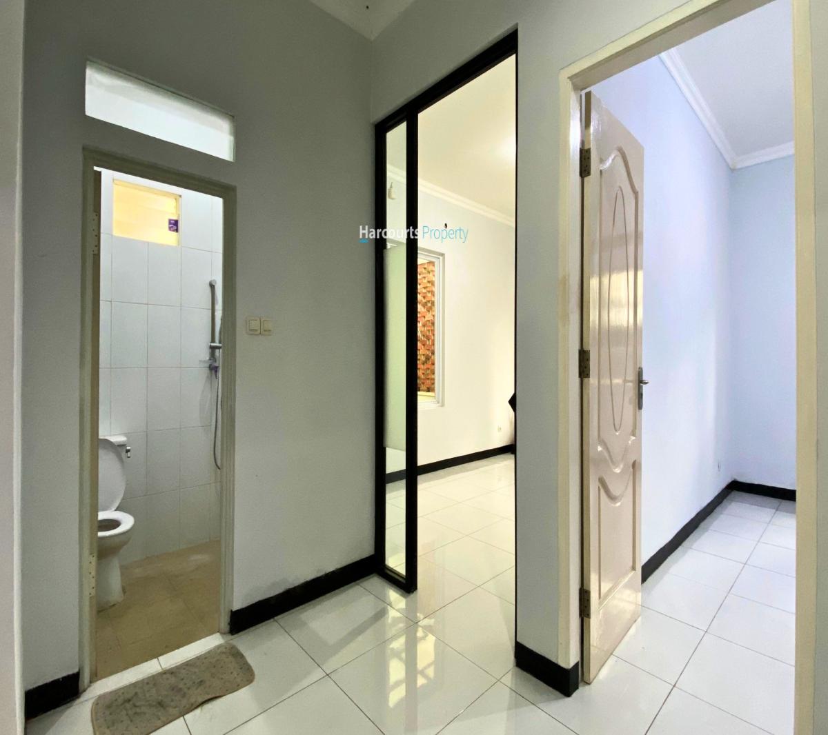 Disewakan Rumah Klasik Minimalis Terawat Area Jl. Cipayung Kebayoran Baru - Foto 10