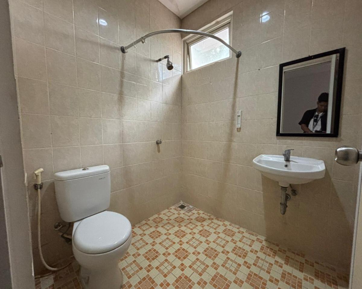 Rumah 2 Lantai Grand Taruma Karawang, Dekat Pintu Tol Karawang Barat, Dekat Resinda Park Mall, Free Kitchen Set, Free Water Heater - Foto 8