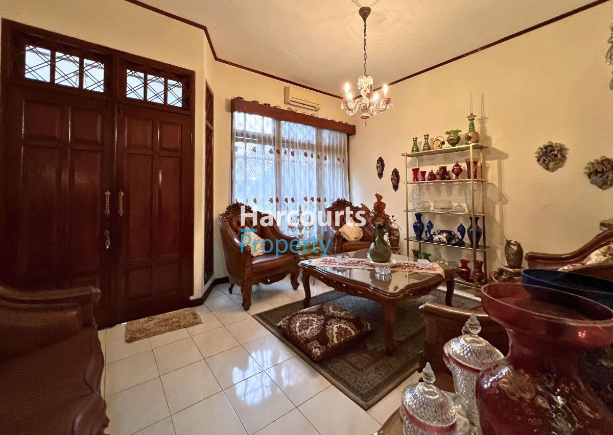 Dijual TURUN HARGA Rumah Klasik Tropis Dekat Area Jl. Ciomas Kebayoran Baru - Foto 6