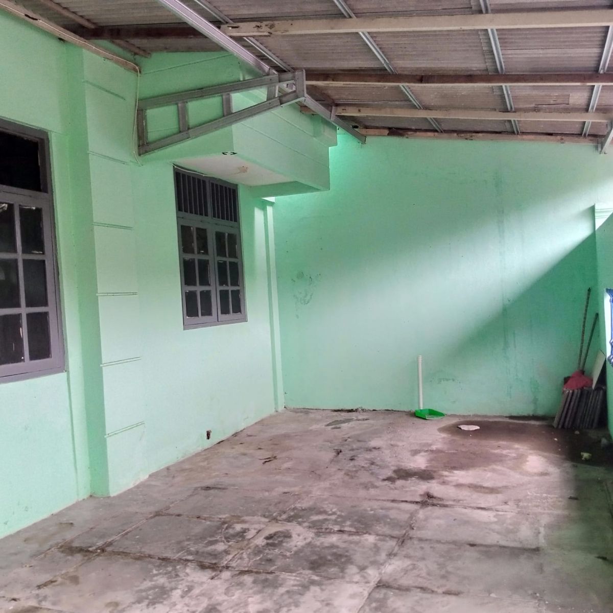 Disewakan Rumah 2 Lantai Siap Huni , di Perumahan Dekat Mall The Park, Solo Baru - Foto 4