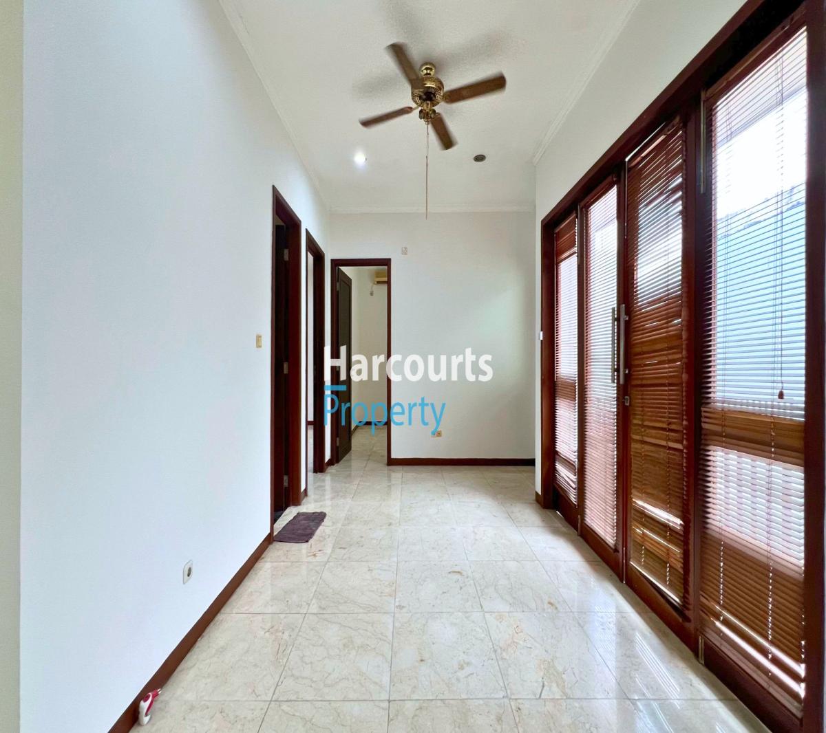 Dijual/Disewa Rumah Klasik Area Jl. Bambu Kuning Kebayoran Baru - Foto 4