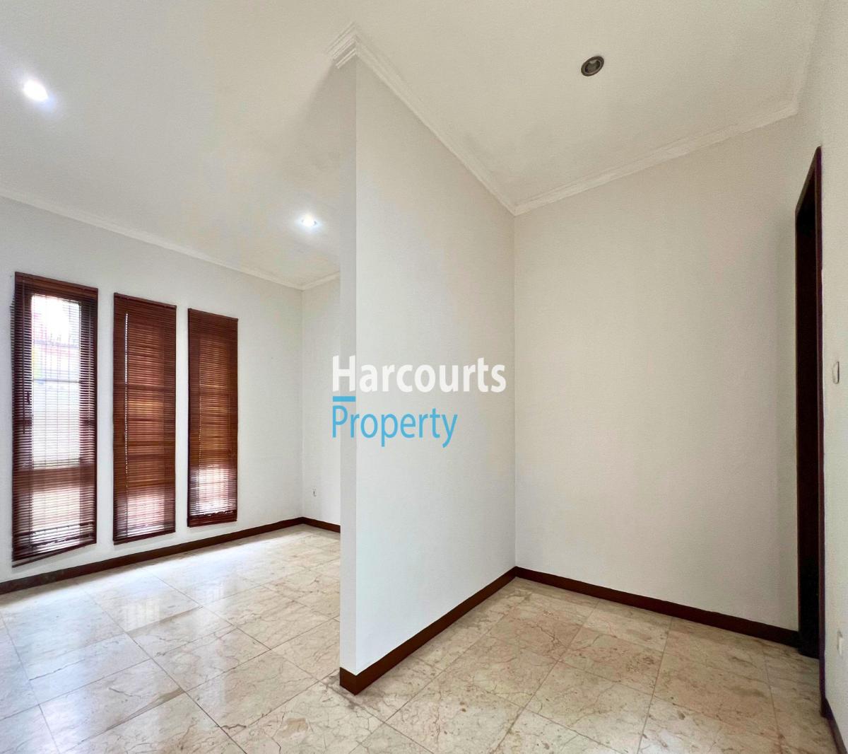 Dijual/Disewa Rumah Klasik Area Jl. Bambu Kuning Kebayoran Baru - Foto 5