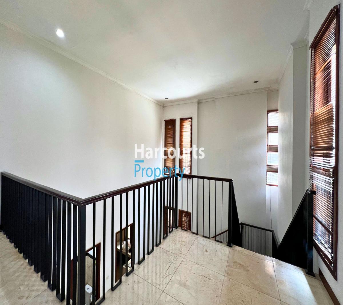 Dijual/Disewa Rumah Klasik Area Jl. Bambu Kuning Kebayoran Baru - Foto 6