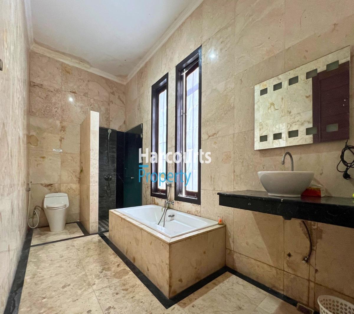 Dijual/Disewa Rumah Klasik Area Jl. Bambu Kuning Kebayoran Baru - Foto 7