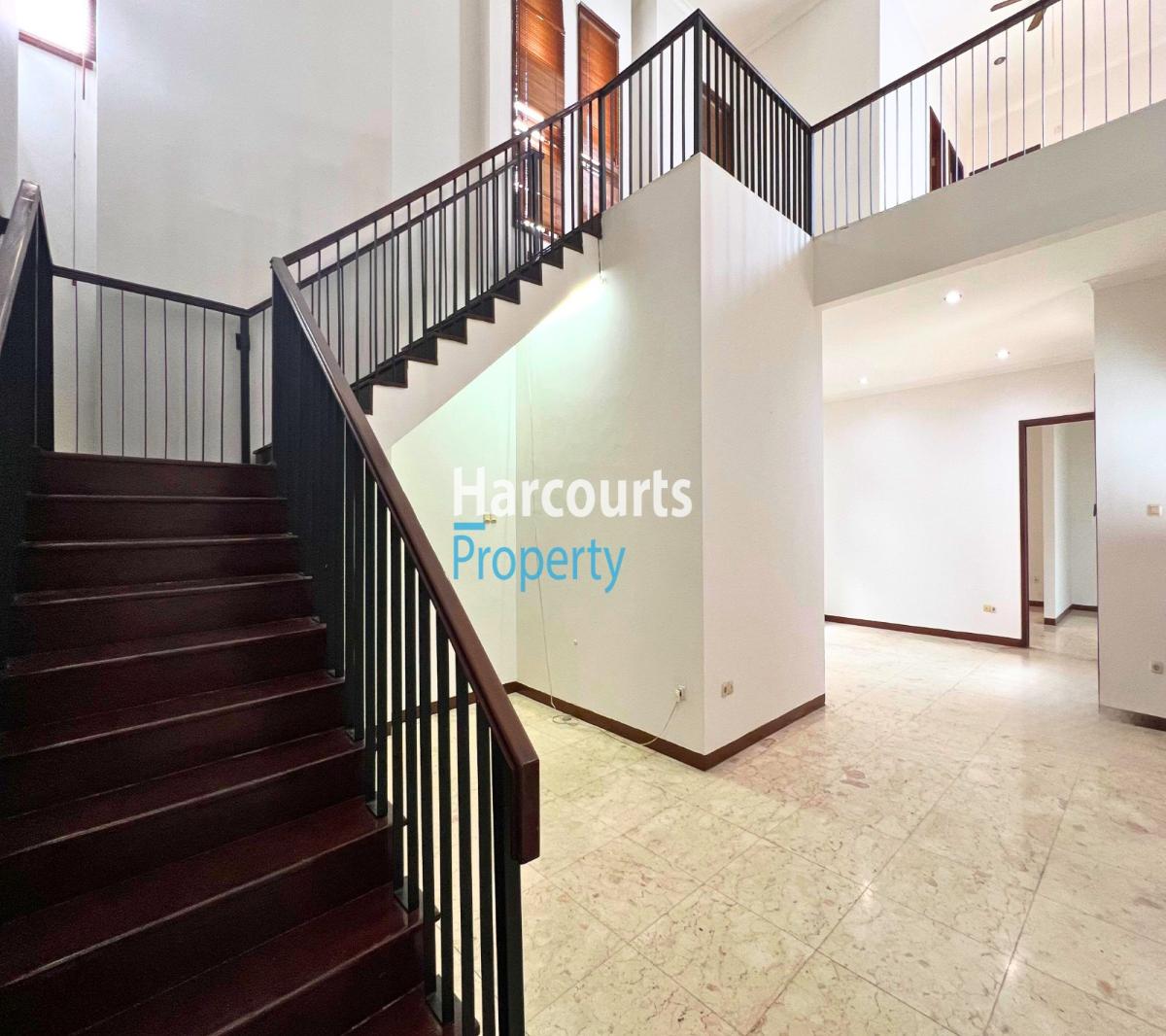 Dijual/Disewa Rumah Klasik Area Jl. Bambu Kuning Kebayoran Baru - Foto 10