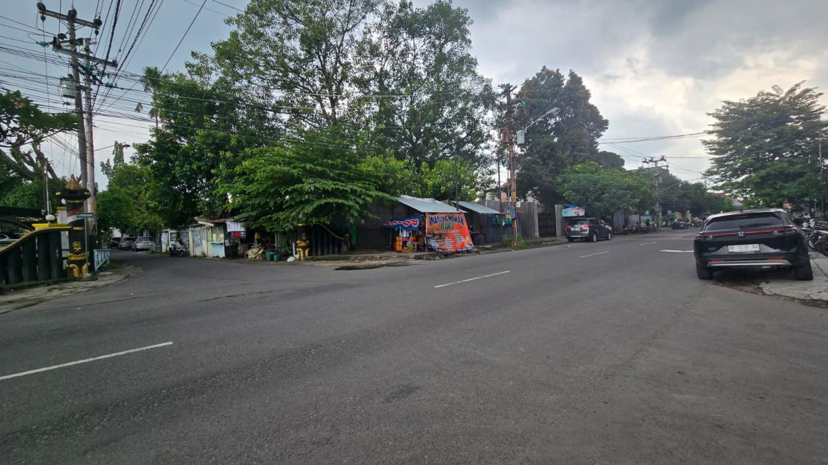 Dijual Tanah Strategis Pinggir Jalan Agus Salim di Sondakan Laweyan Solo - Foto 4