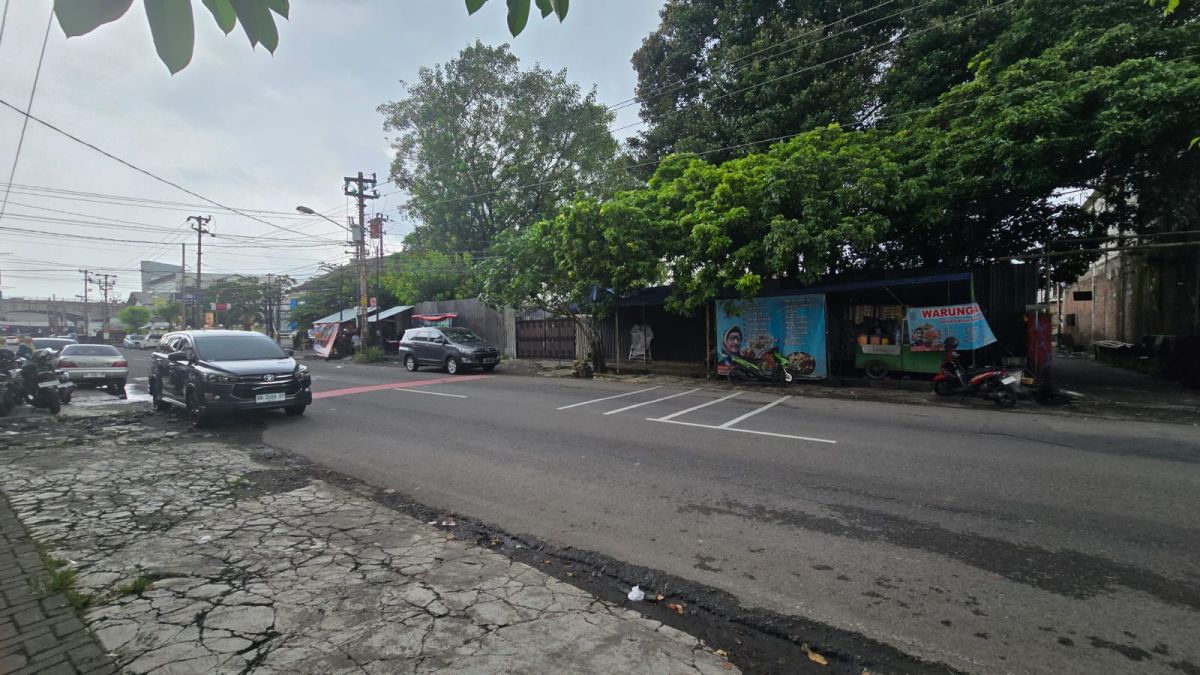 Dijual Tanah Strategis Pinggir Jalan Agus Salim di Sondakan Laweyan Solo - Foto 5