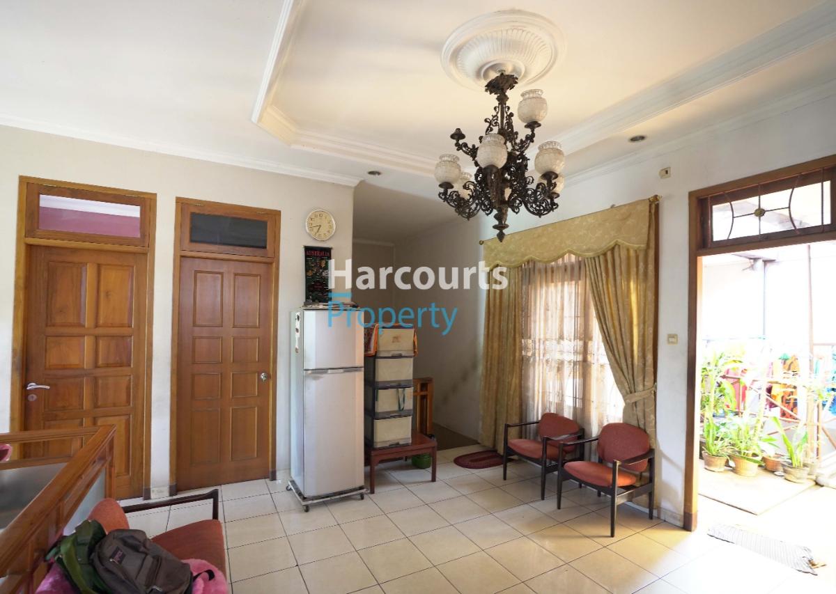 Dijual Rumah Bagus Lokasi Strategis Area Jl. Tulodong Bawah Kebayoran Baru - Foto 4