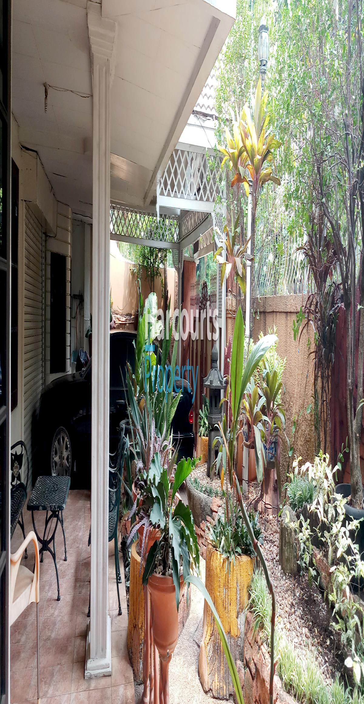 Dijual Rumah Lama 2 Lantai Area Jl. Gandaria Kebayoran Baru - Foto 3