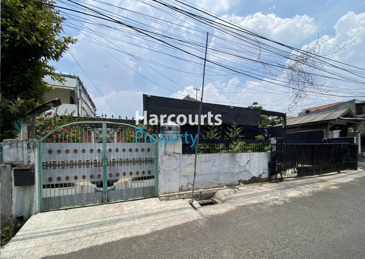 Dijual Rumah Hitung Tanah Area Jl. Syahrin Radio Dalam Kebayoran Baru