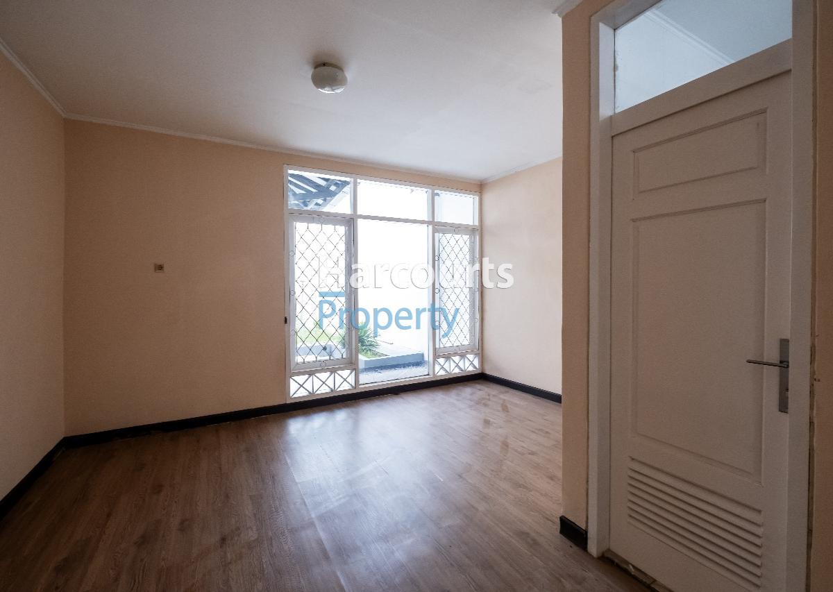 Dijual Rumah Bagus Lokasi Tenang Area Jl. Kerinci Kebayoran Baru - Foto 8