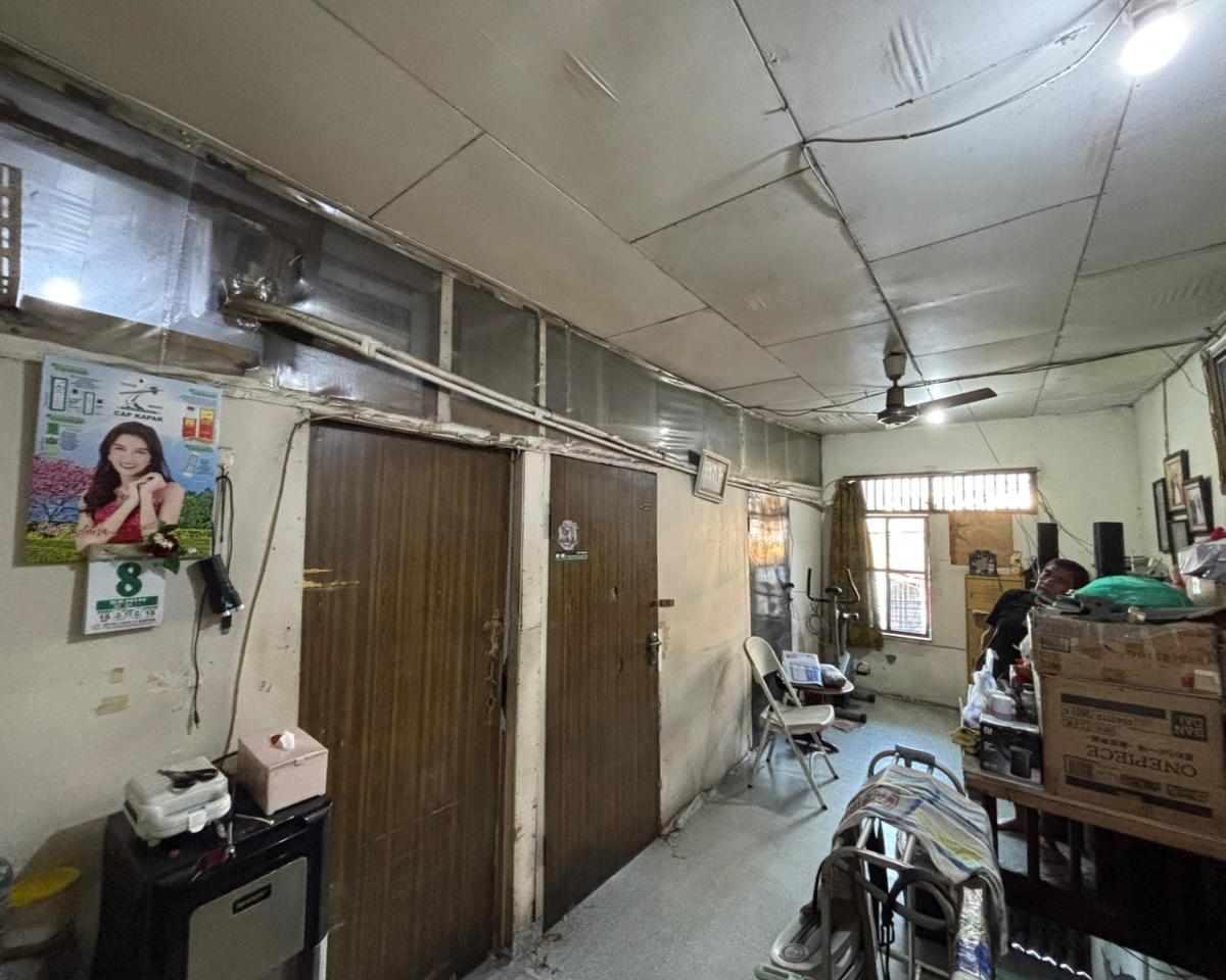 Ruko Strategis di Tuparev Karawang - Lokasi Ramai di Pusat Kota, Cocok untuk Usaha - Foto 5