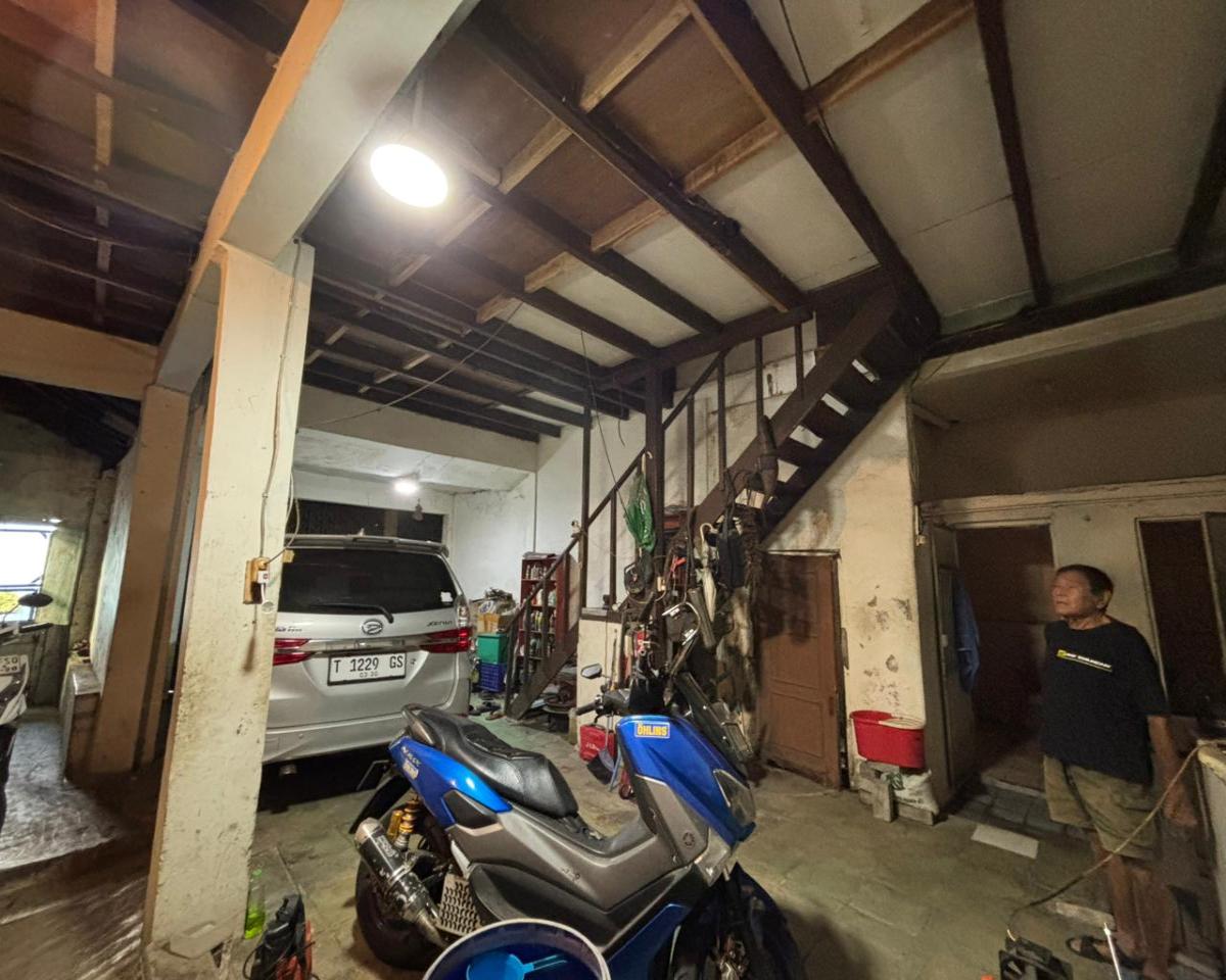 Ruko Strategis di Tuparev Karawang - Lokasi Ramai di Pusat Kota, Cocok untuk Usaha - Foto 7