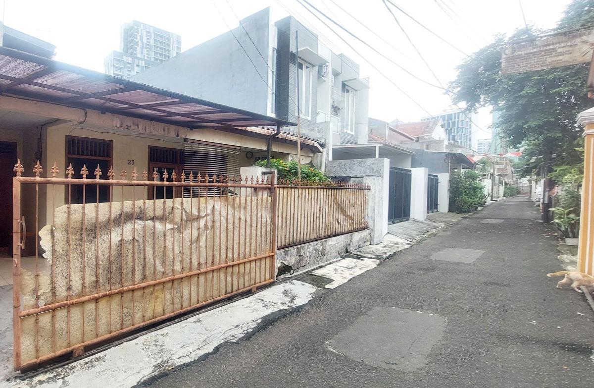 Dijual Cepat Rumah di Tebet Barat Dalam dekat Tebet Eco Park - Foto 2